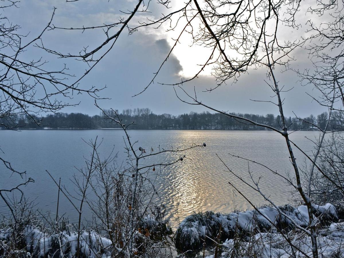 Flat In Eutin On The Kleiner Eutiner See Lake Exterior photo